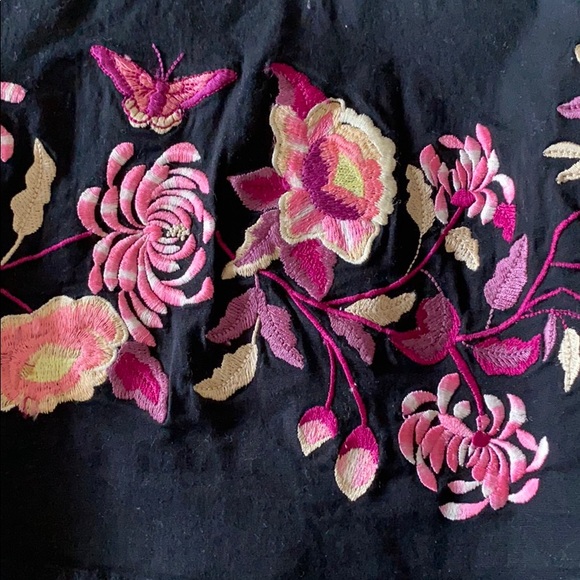 Beautiful black linen embroidery skirt size 10 - Picture 2 of 6